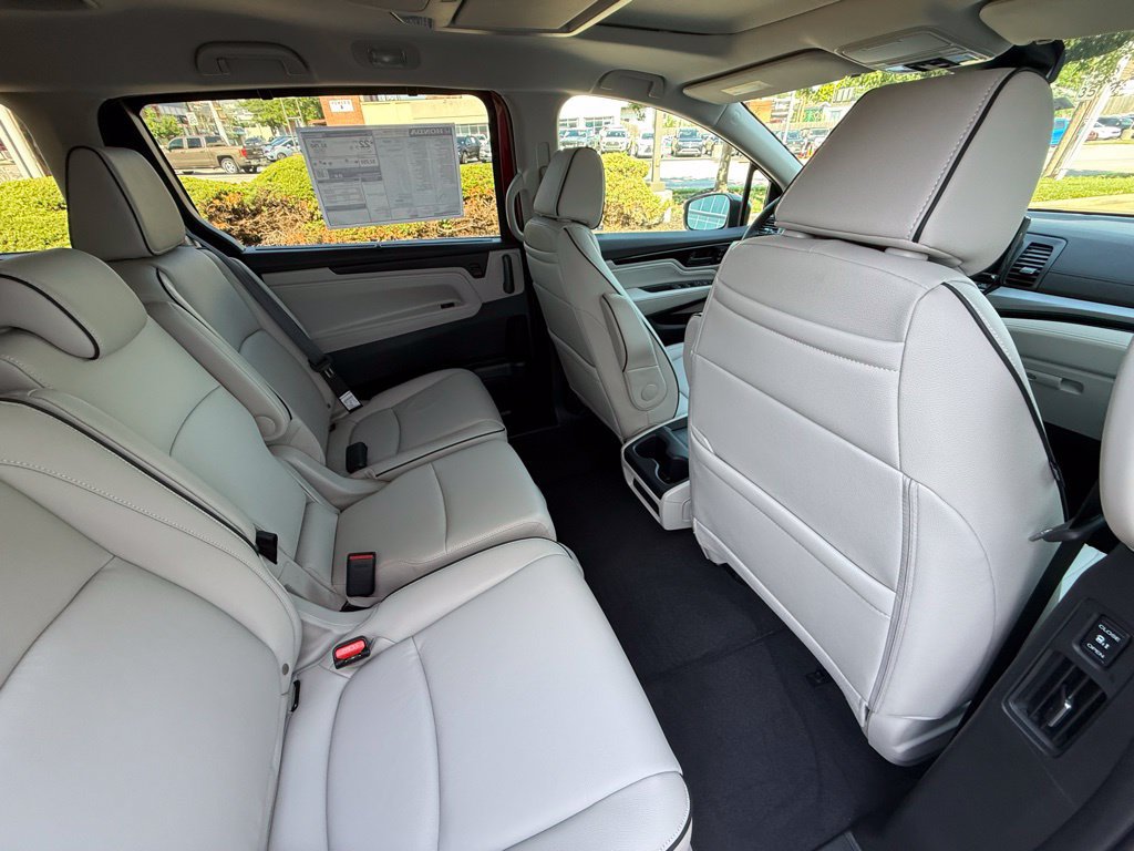 Used 2026 Honda Odyssey Touring image 37