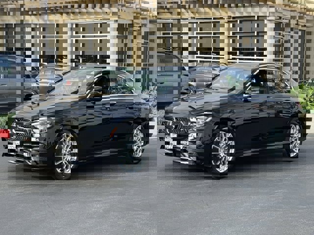 Used 2023 Mercedes-Benz E 350 Sedan image 4