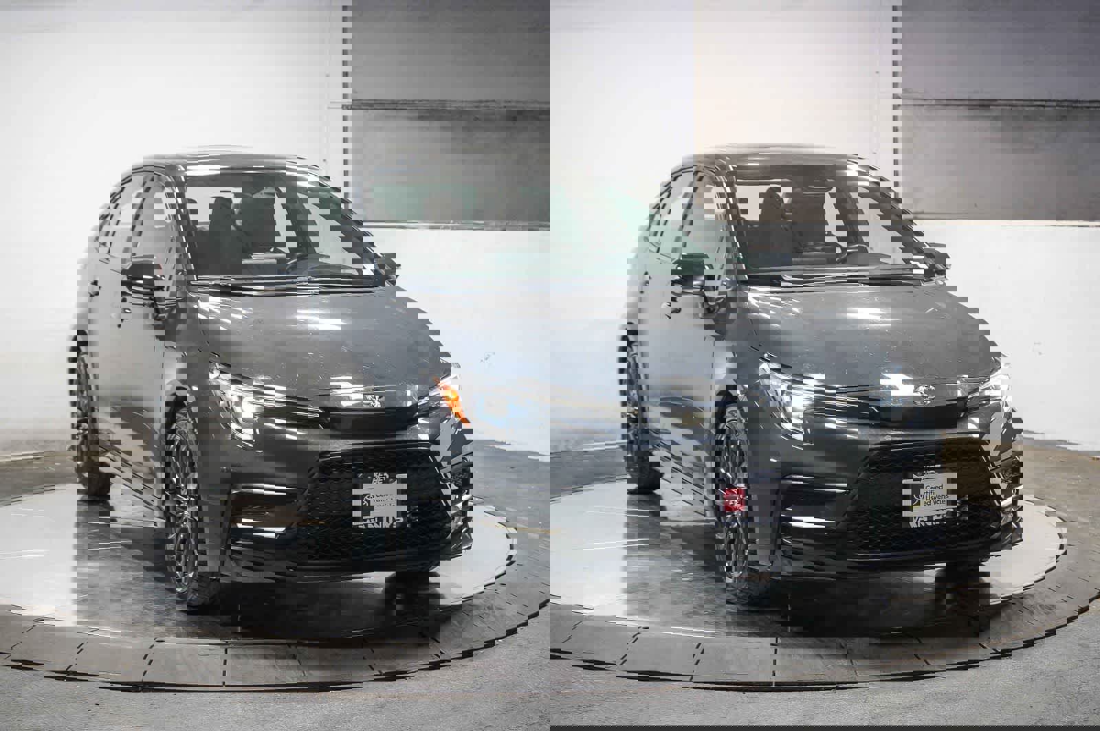 Certified 2024 Toyota Corolla SE w/ SE Premium Package image 3