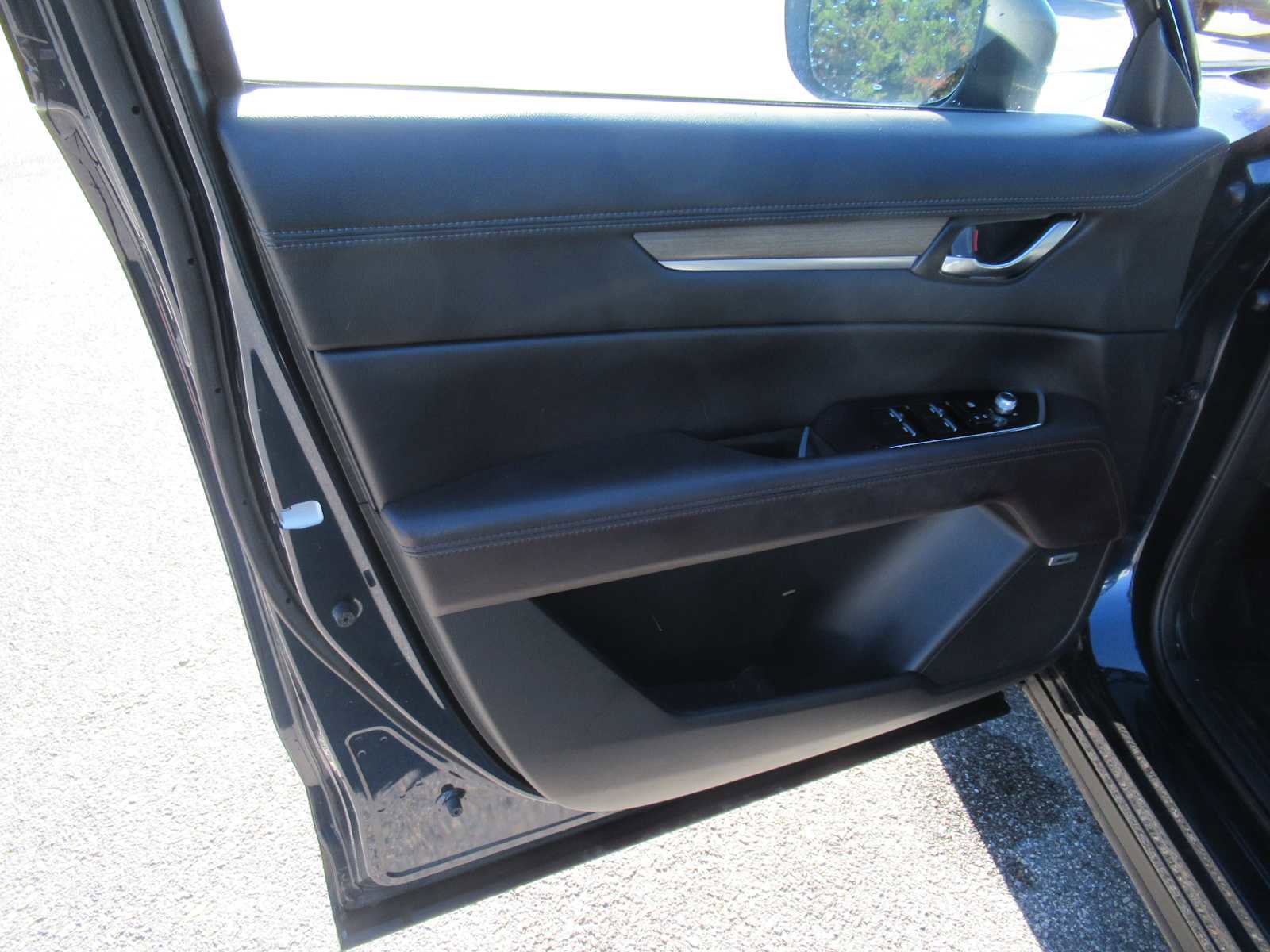 Used 2021 MAZDA CX-5 Signature image 15