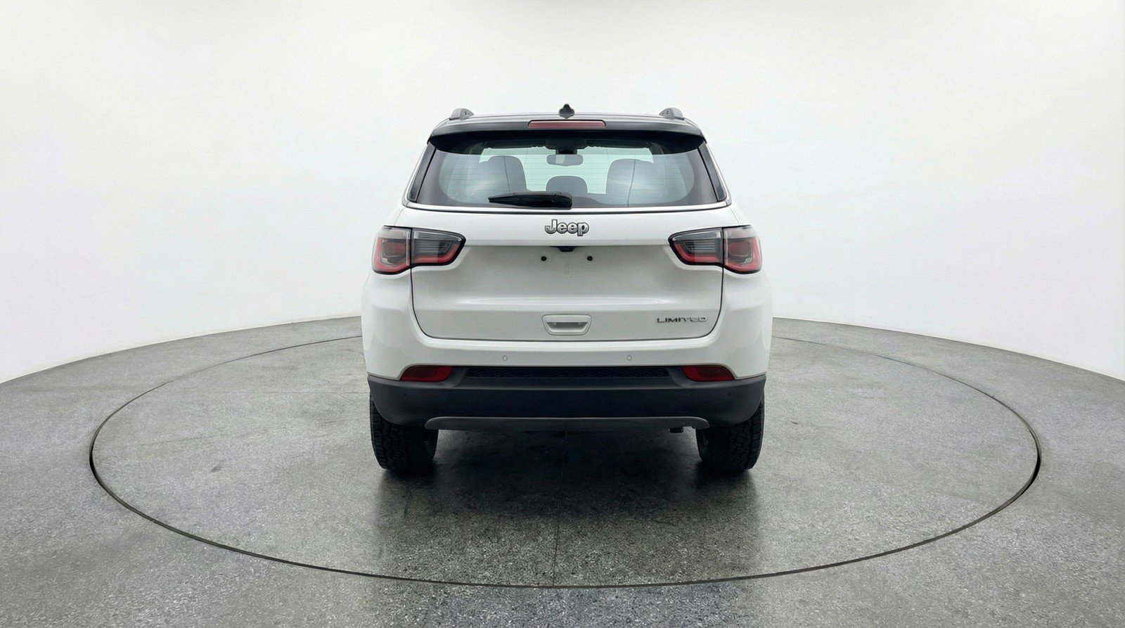 Used 2025 Jeep Compass Trailhawk image 7