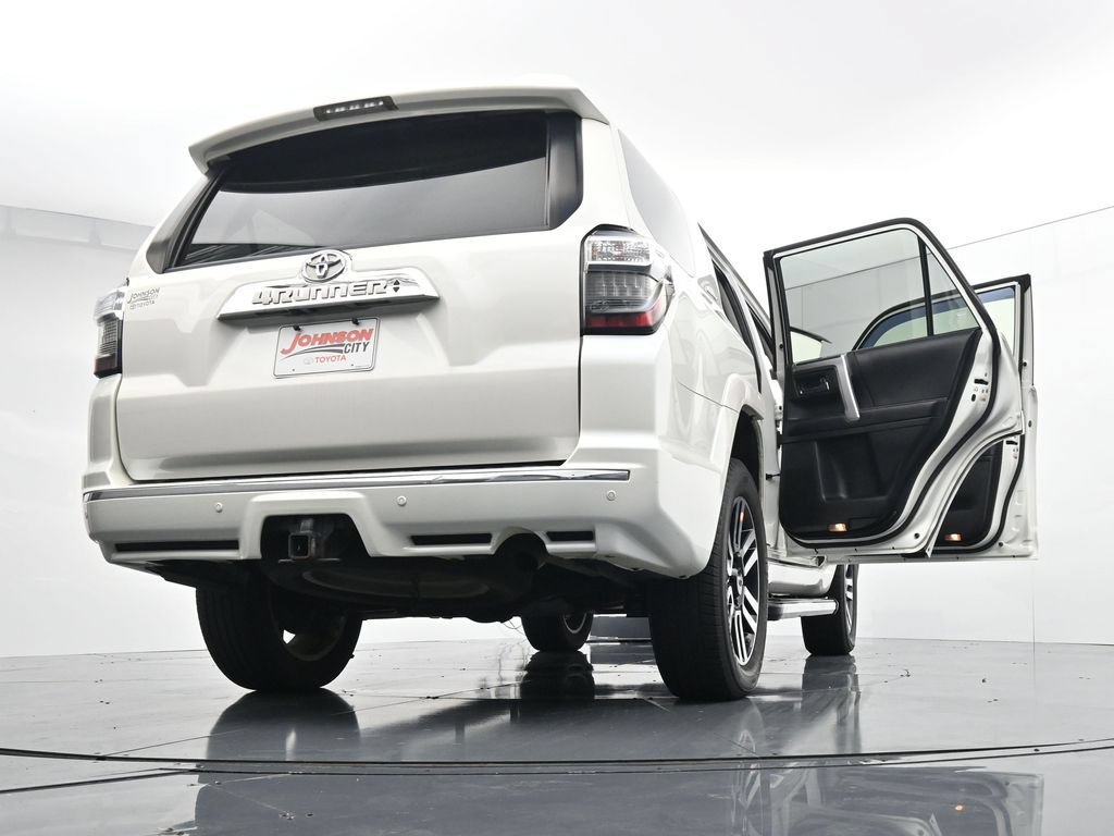 Used 2017 Toyota 4Runner Limited AWD/4WD image 44
