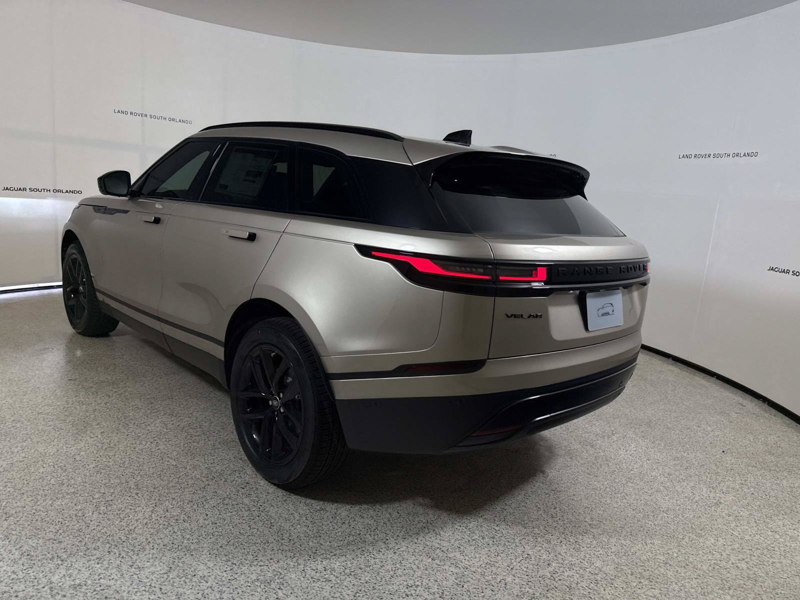 New 2026 Land Rover Range Rover Velar S AWD/4WD image 3