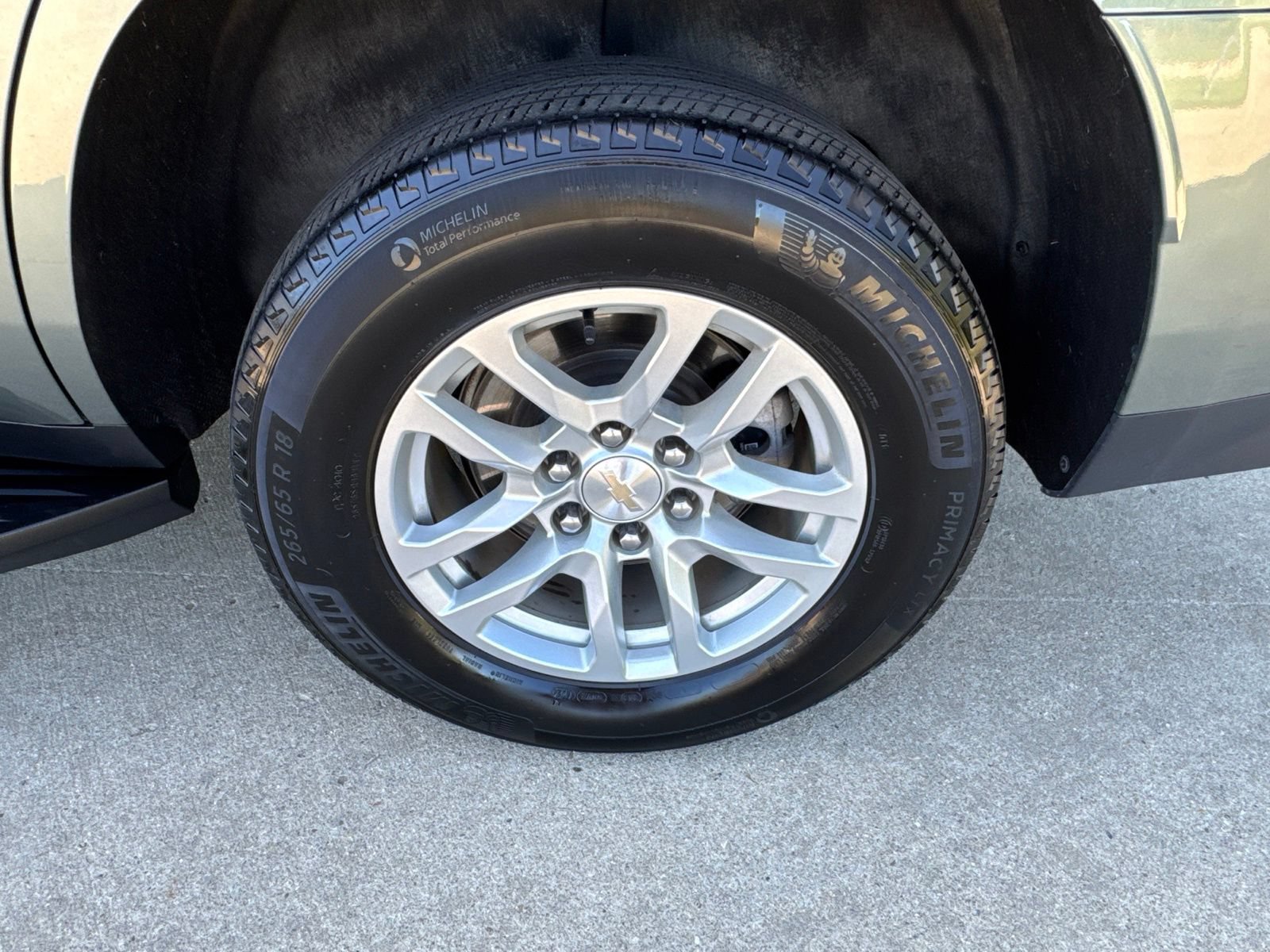 Used 2024 Chevrolet Tahoe LT AWD/4WD image 12