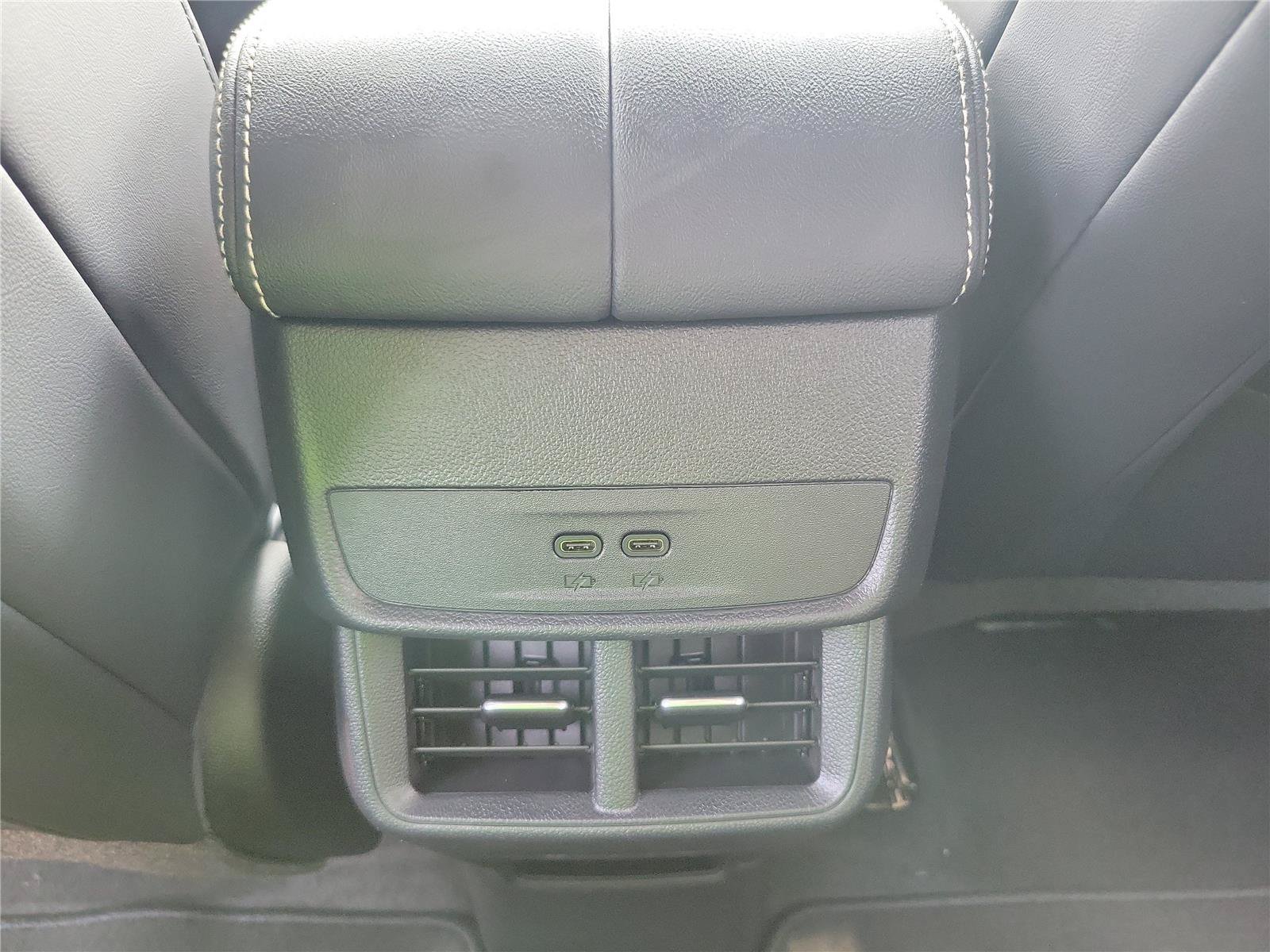 New 2027 GMC Terrain Elevation w/ Elevation Premium Package AWD/4WD image 12