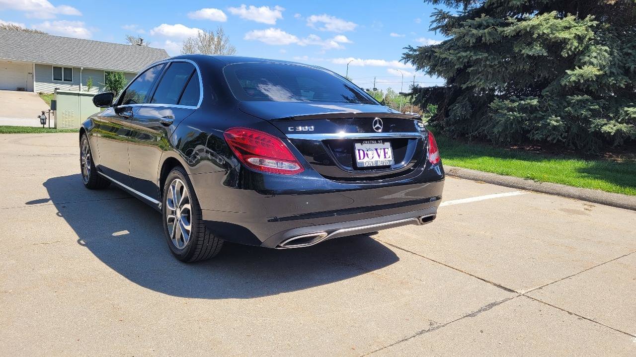 Used 2016 Mercedes-Benz C 300 4MATIC Sedan image 9