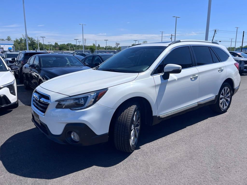 Used 2019 Subaru Outback 2.5i Touring w/ Popular Package #3A AWD/4WD image 10