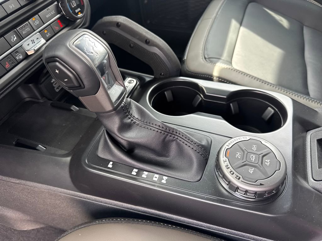 New 2026 Ford Bronco Outer Banks w/ Sasquatch Package AWD/4WD image 17