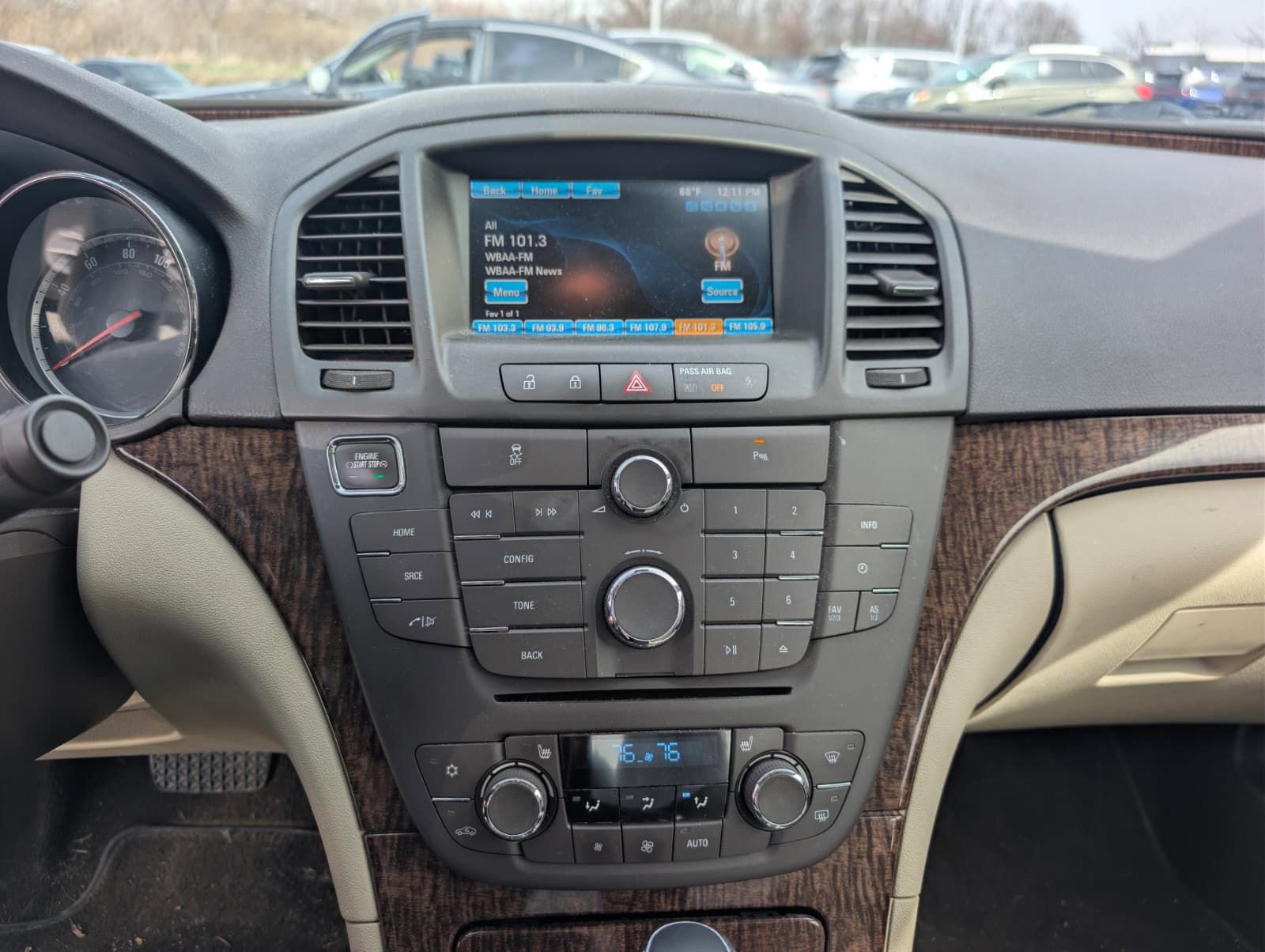 Used 2013 Buick Regal Premium image 21