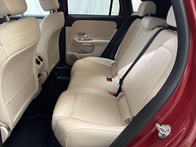 Used 2021 Mercedes-Benz GLA 250 4MATIC image 12