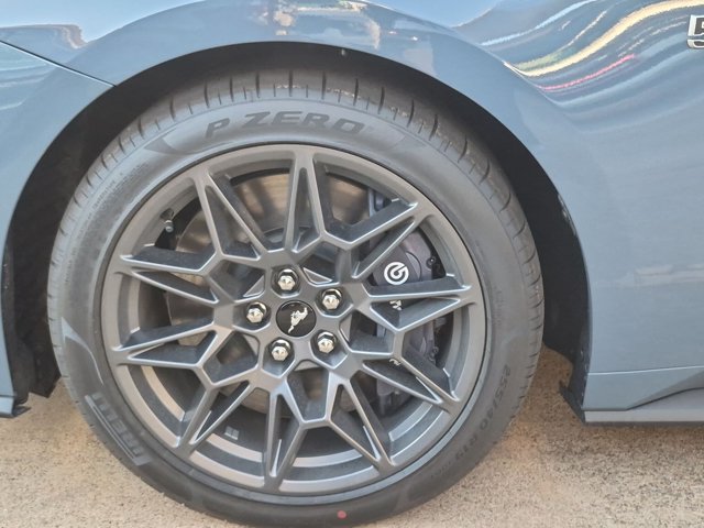 New 2026 Ford Mustang GT Premium w/ GT Performance Package RWD image 10