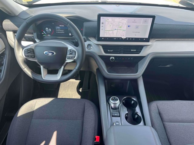 Used 2026 Ford Explorer Active AWD/4WD image 17