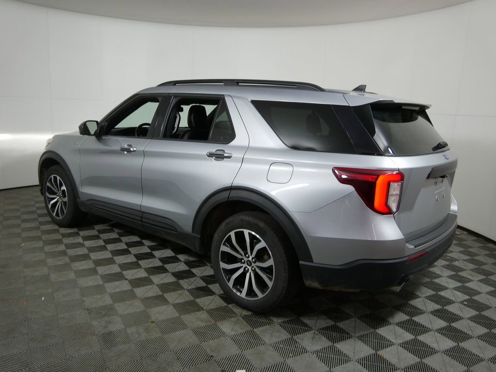 Used 2023 Ford Explorer ST-Line image 6