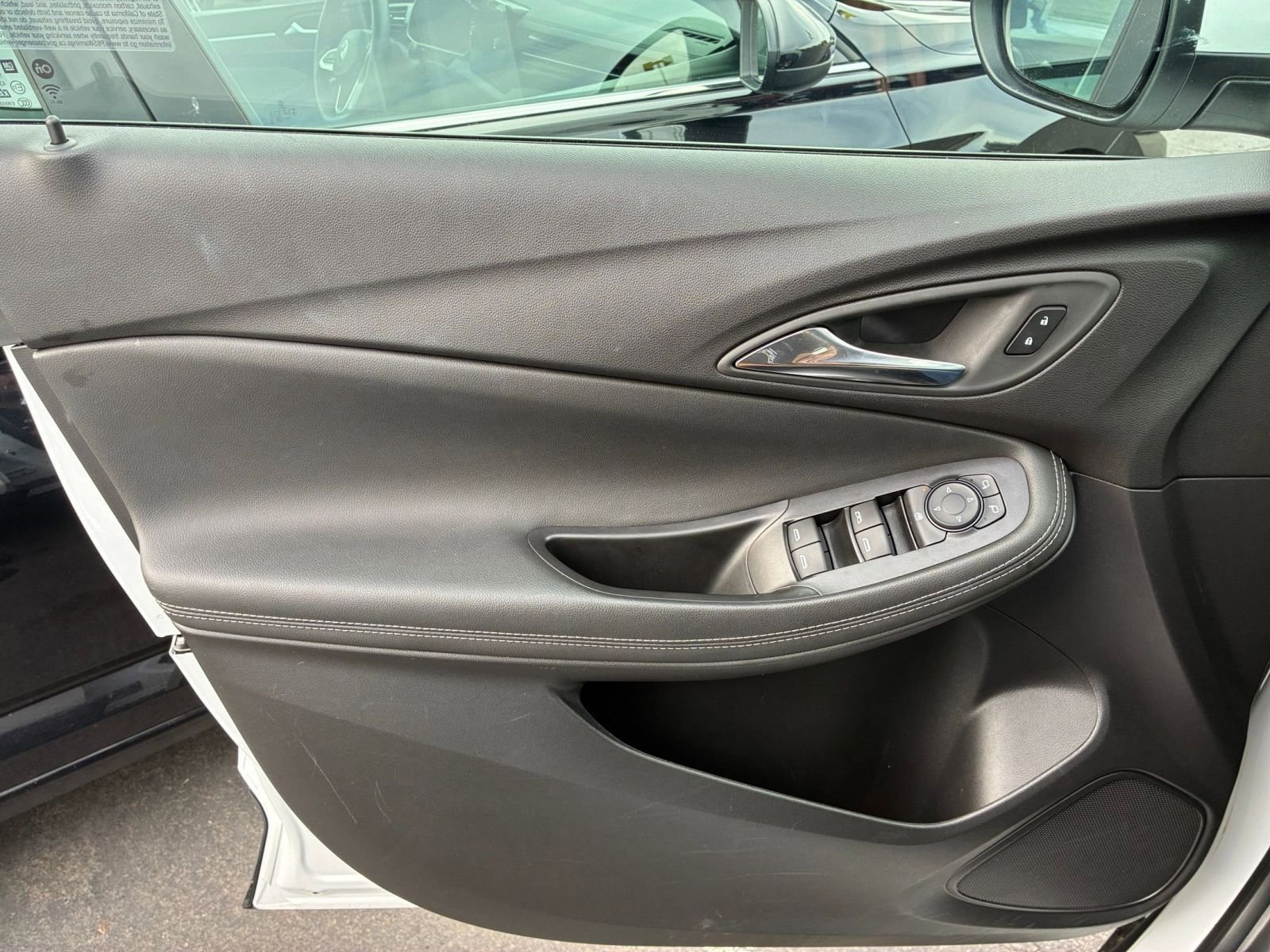 Used 2025 Buick Encore GX Preferred image 20