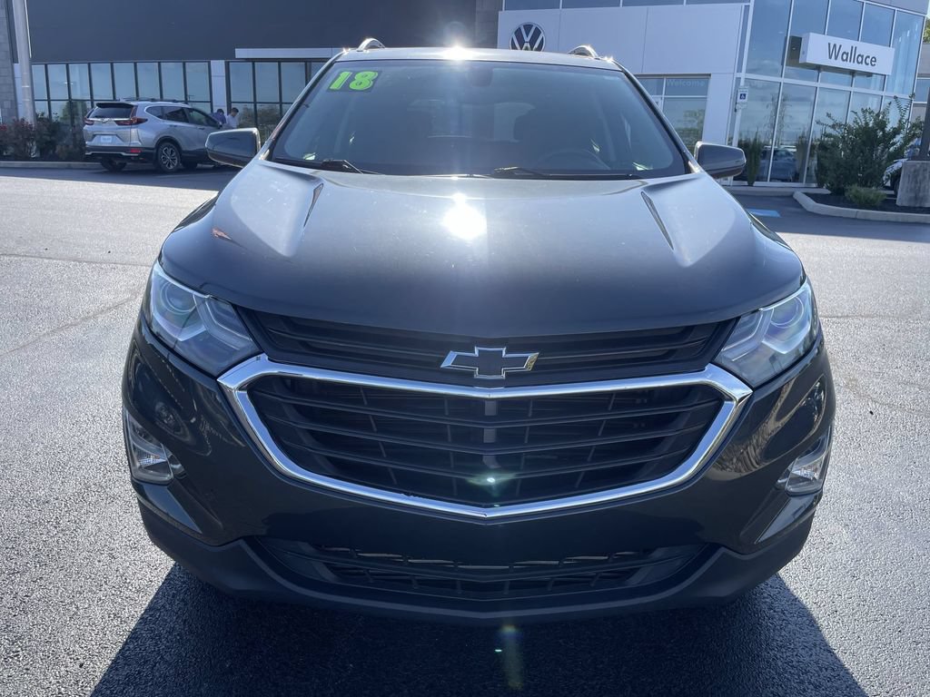 Used 2018 Chevrolet Equinox LT w/ Sun & Infotainment Package AWD/4WD image 2