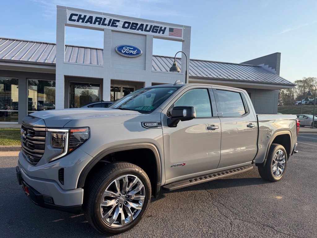 Used 2024 GMC Sierra 1500 AT4 w/ Technology Package AWD/4WD image 1