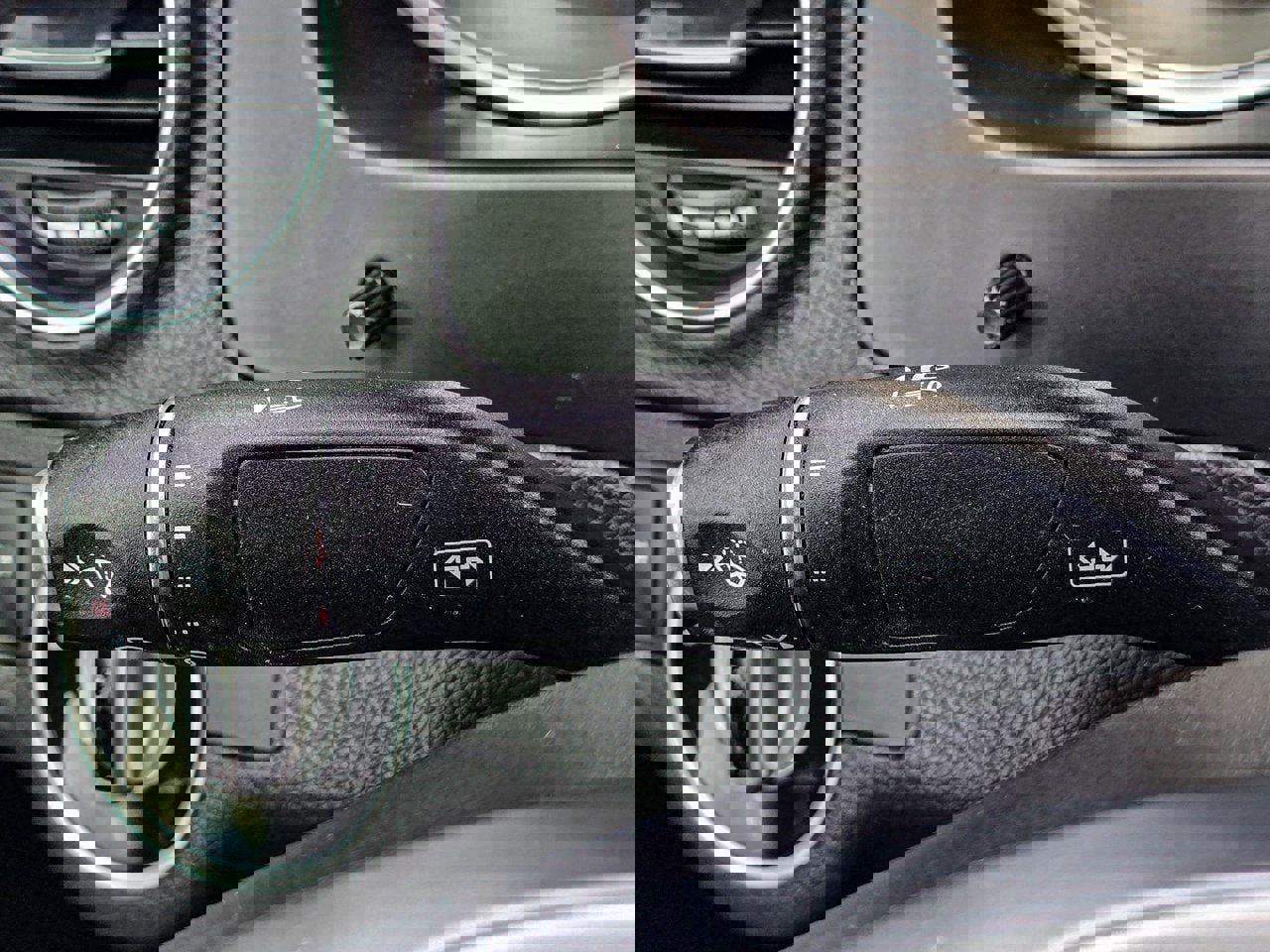 Used 2014 Mercedes-Benz C 300 4MATIC Sedan image 21