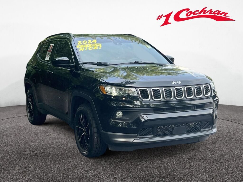 Used 2024 Jeep Compass Latitude w/ Convenience Group