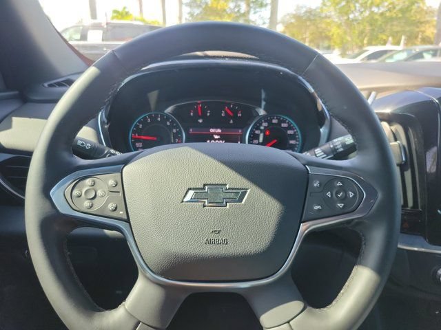Used 2023 Chevrolet Traverse RS FWD image 17
