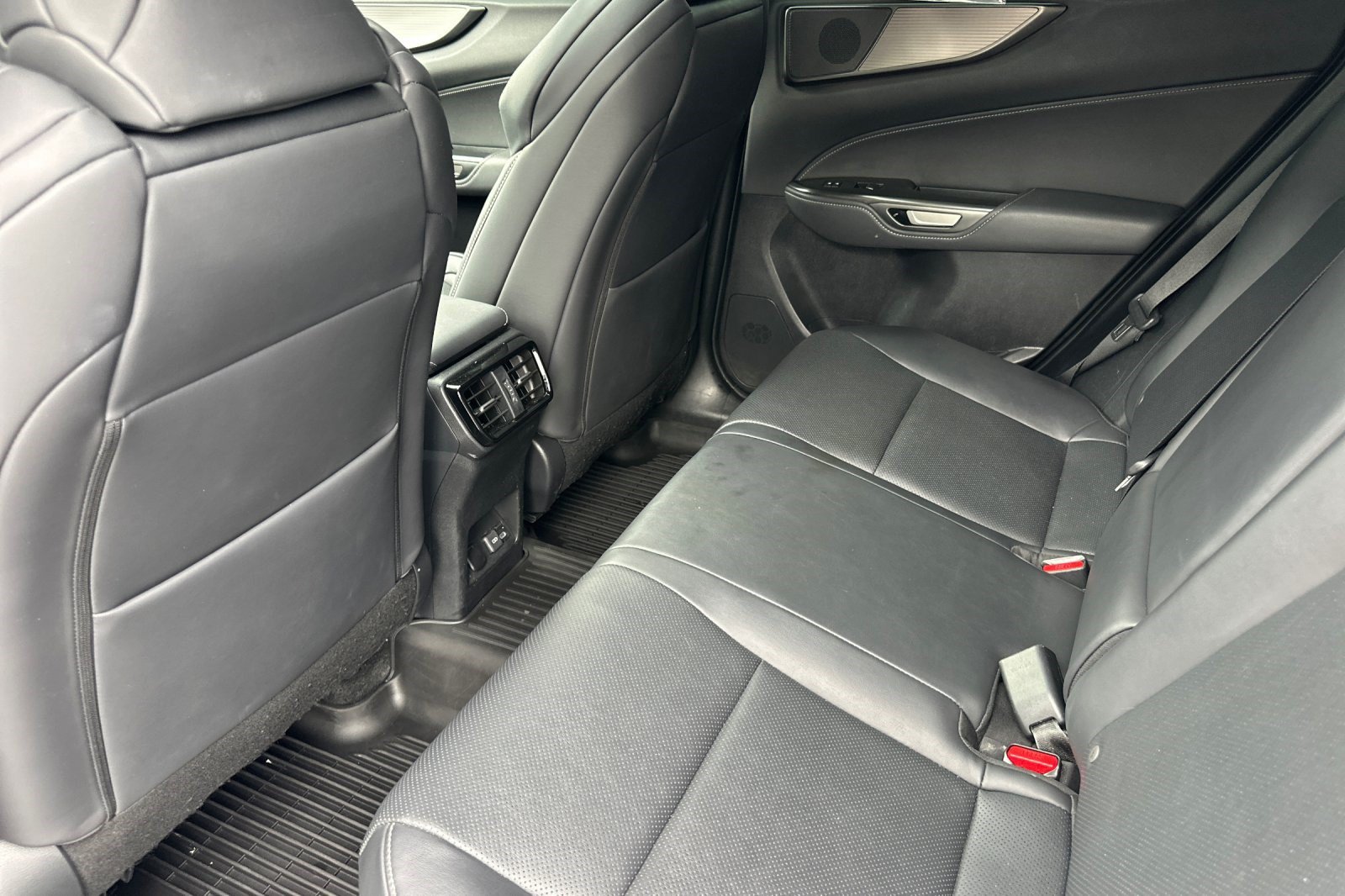 Used 2024 Lexus NX 450h+ F Sport AWD/4WD image 26