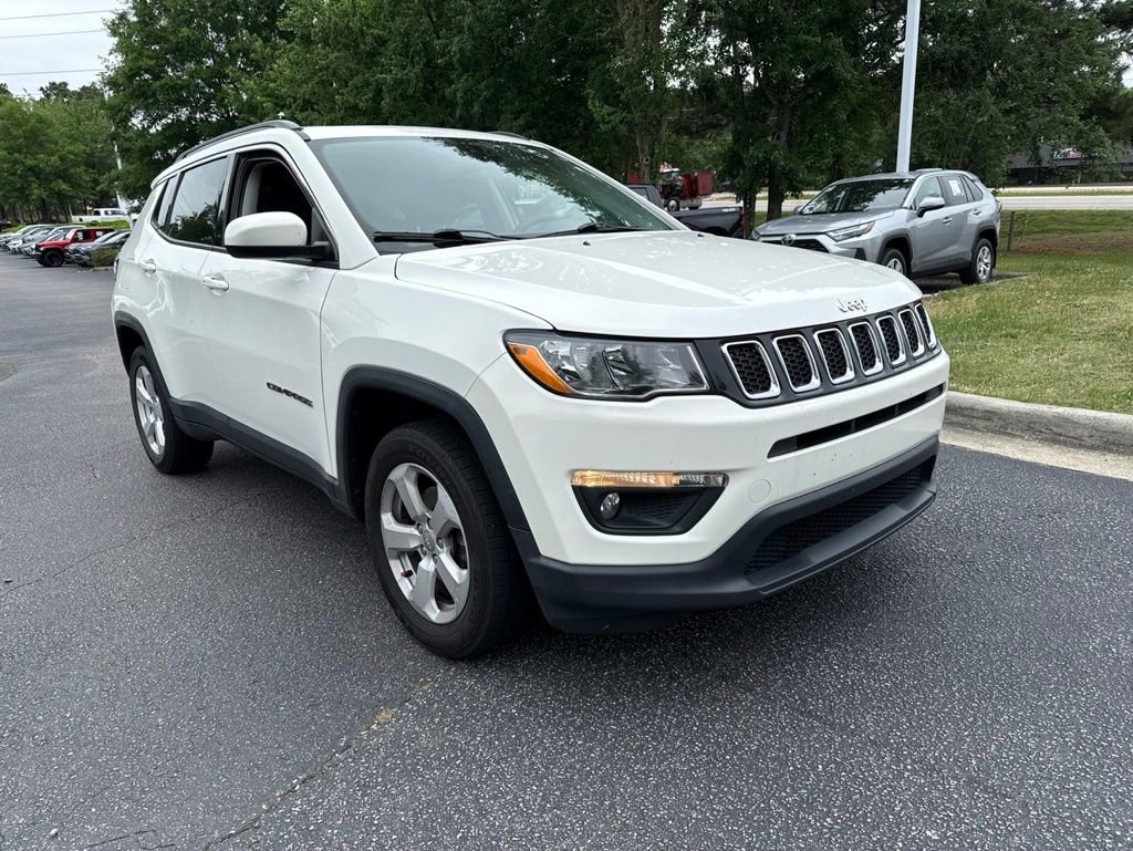 Used 2021 Jeep Compass Latitude w/ Sun and Sound Group AWD/4WD image 7