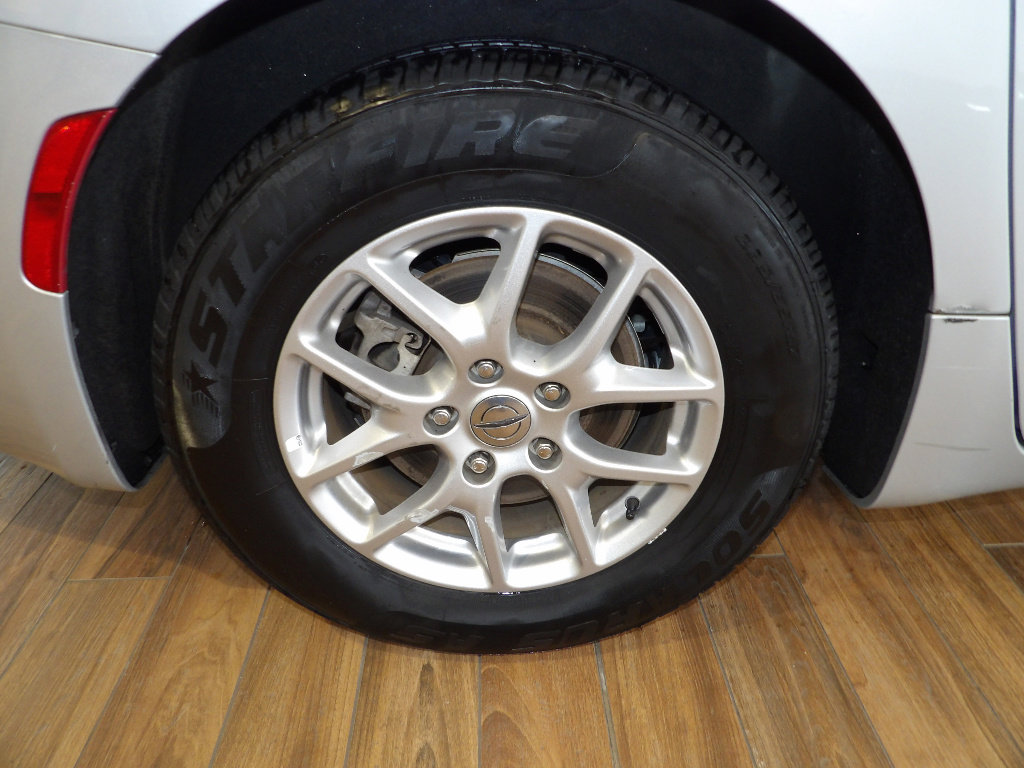 Used 2024 Chrysler Pacifica Touring-L FWD image 5