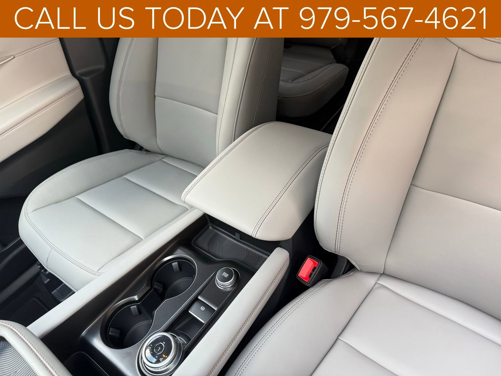 New 2026 Ford Explorer Active image 17