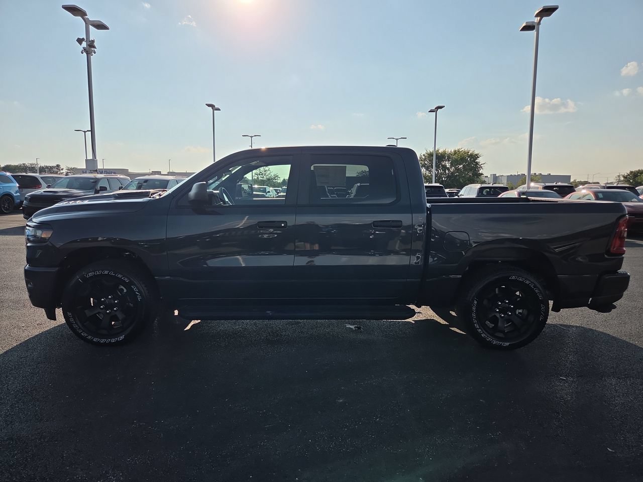 New 2026 RAM 1500 Express AWD/4WD image 24