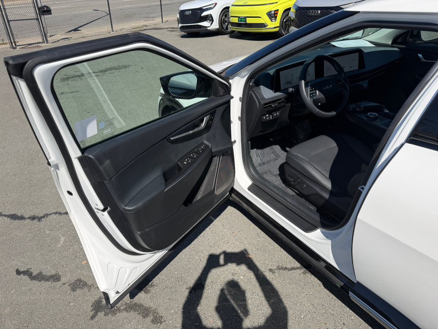 Used 2024 Kia EV6 Wind w/ Wind Technology Package RWD image 9