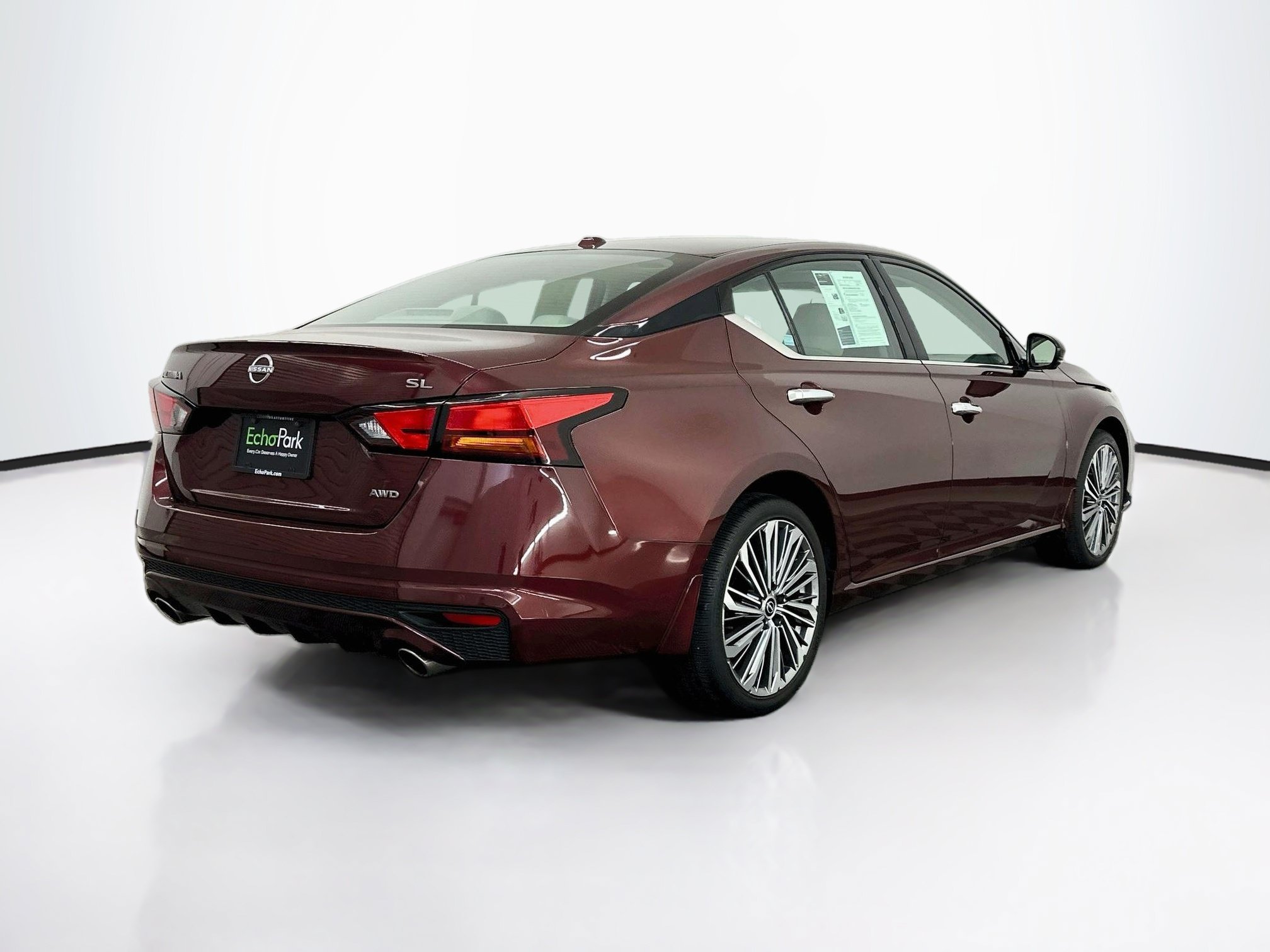 Used 2024 Nissan Altima 2.5 SL AWD/4WD image 9