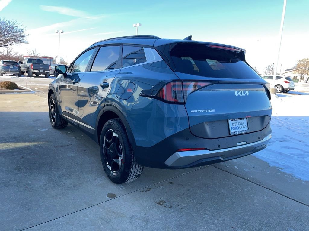 New 2026 Kia Sportage EX image 7