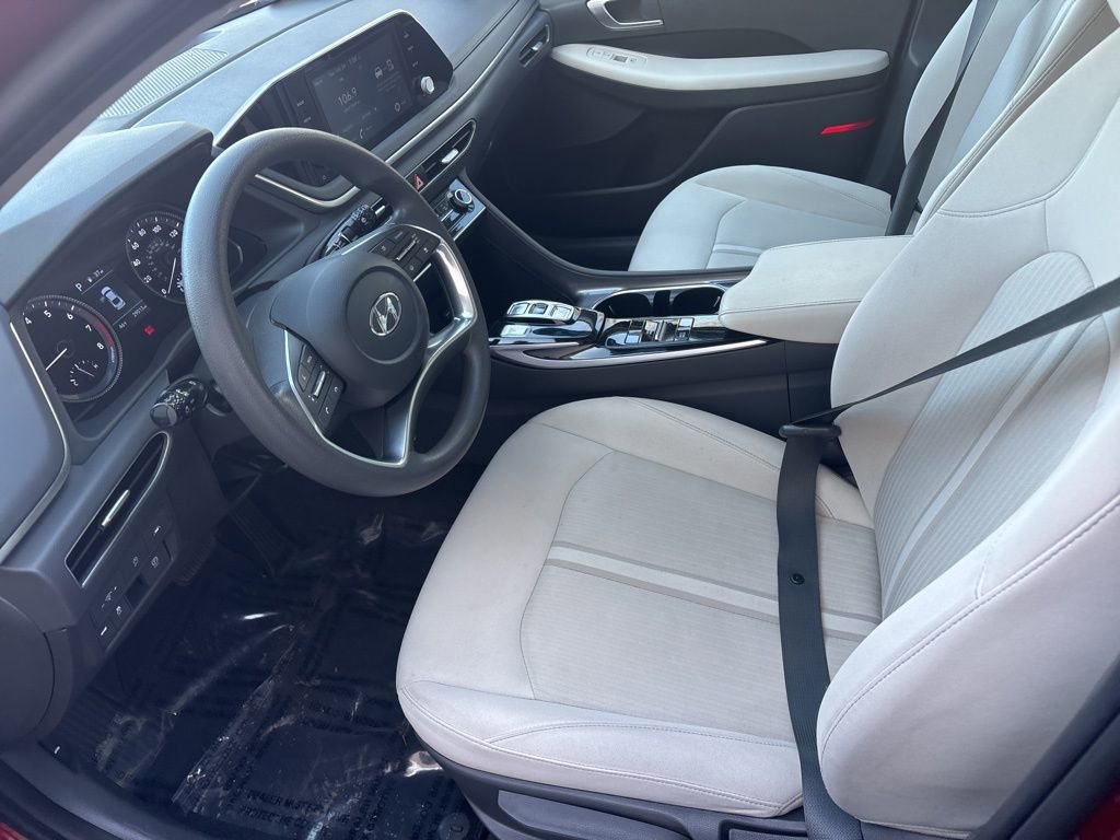 Used 2023 Hyundai Sonata SE w/ Cargo Package image 14