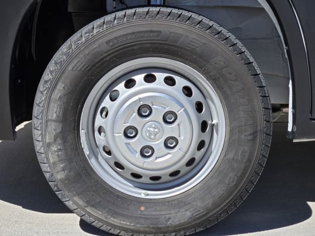 Used 2025 RAM ProMaster 2500 w/ Crew Van Package image 11