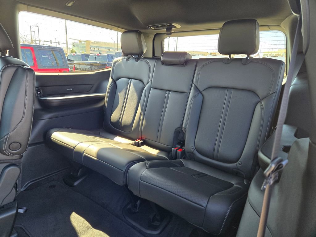 New 2026 Jeep Grand Wagoneer 4WD image 30