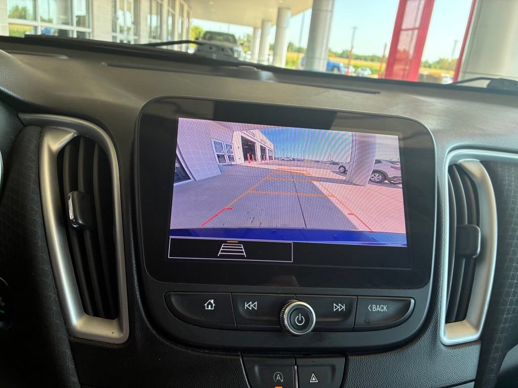 Used 2023 Chevrolet Malibu LT FWD image 9