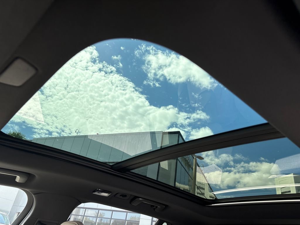 New 2026 Volvo XC90 B6 Plus w/ Protection Package Premier image 11