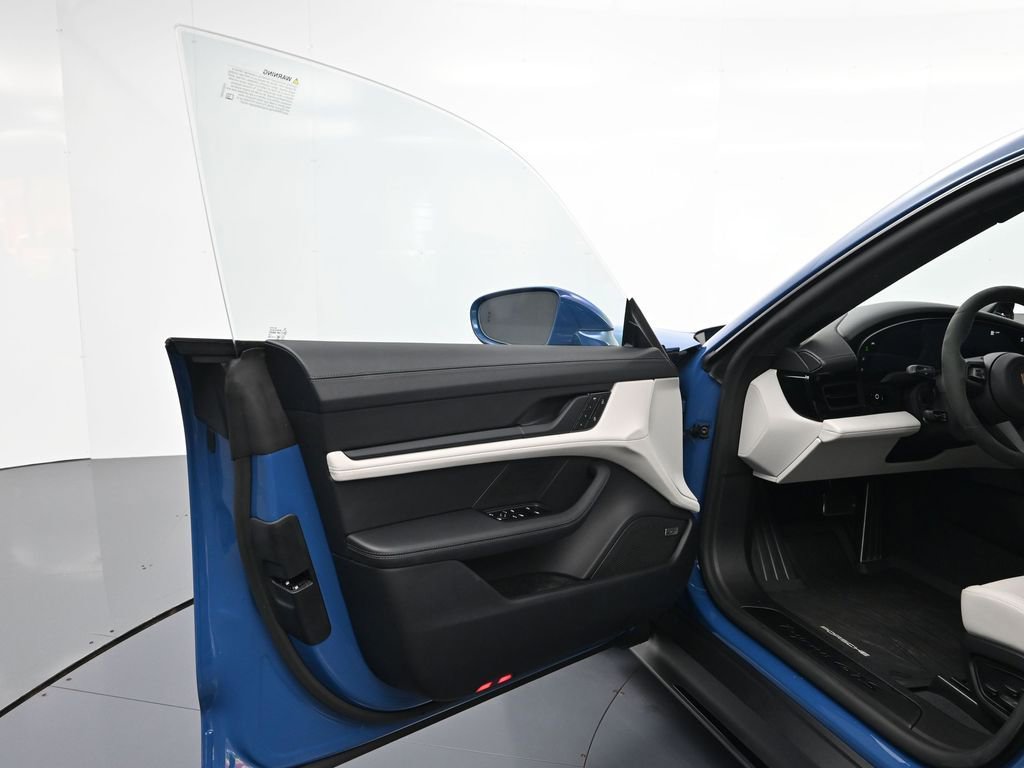 Used 2024 Porsche Taycan GTS image 16