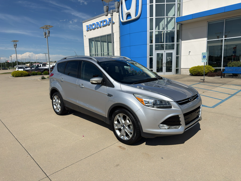 Used 2015 Ford Escape Titanium w/ Equipment Group 301A FWD image 3