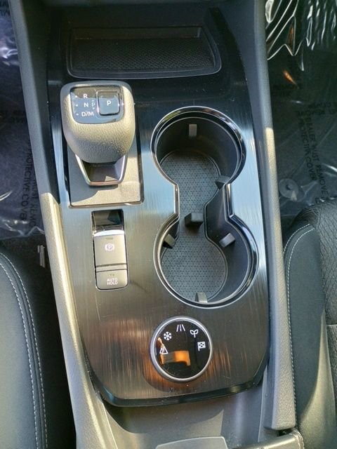 Used 2024 Nissan Rogue SV image 30