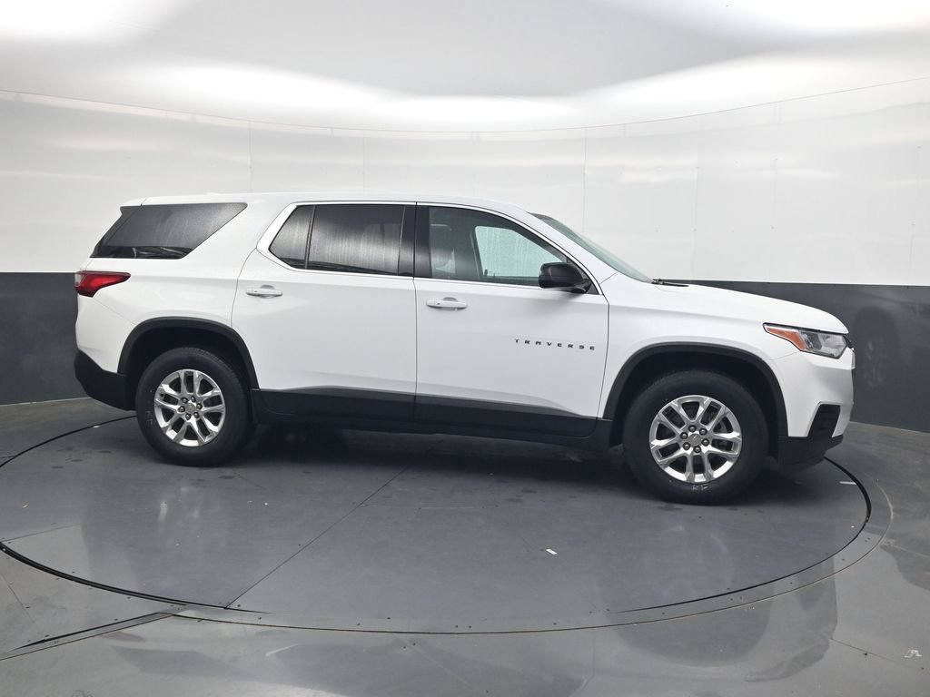 Used 2020 Chevrolet Traverse LS FWD image 4