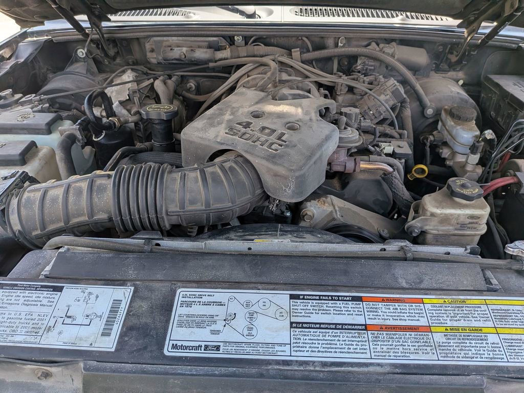 Used 2001 Ford Explorer Sport Trac 4x4 image 12