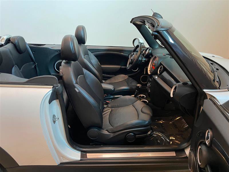 Used 2015 MINI Cooper S FWD image 9