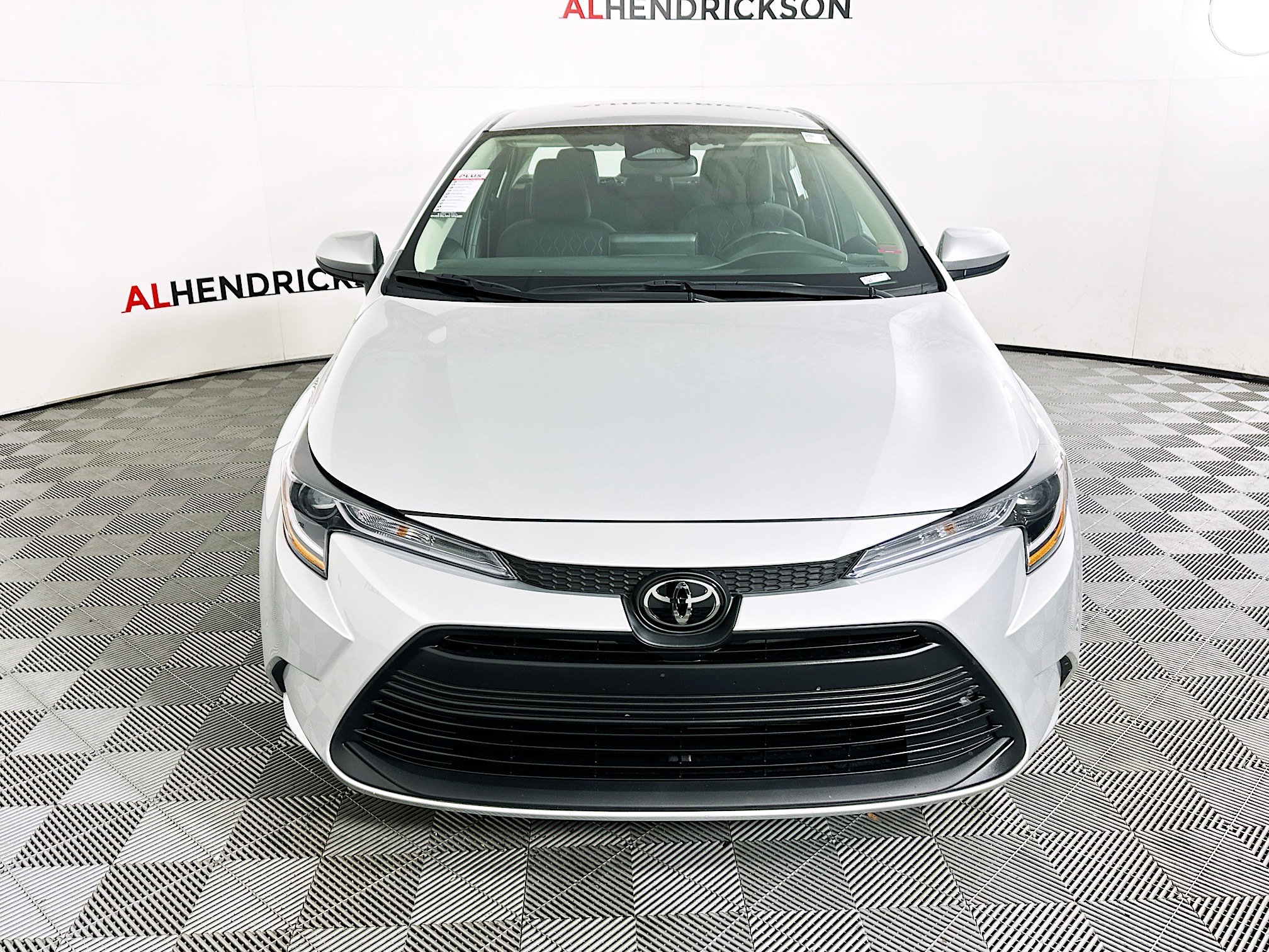 Used 2024 Toyota Corolla LE image 8