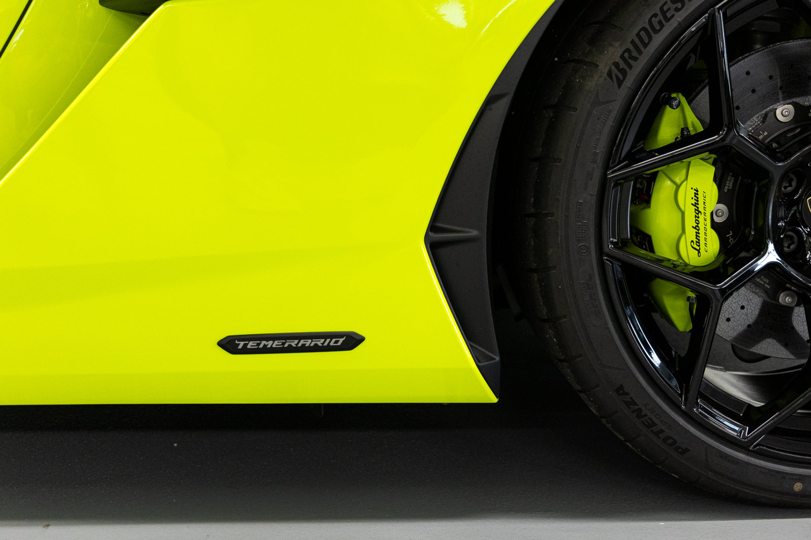 Used 2026 Lamborghini Temerario AWD/4WD image 17