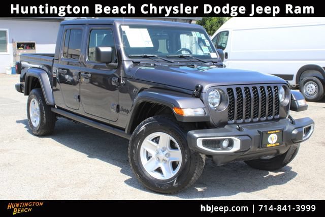 Used 2022 Jeep Gladiator Sport AWD/4WD image 1