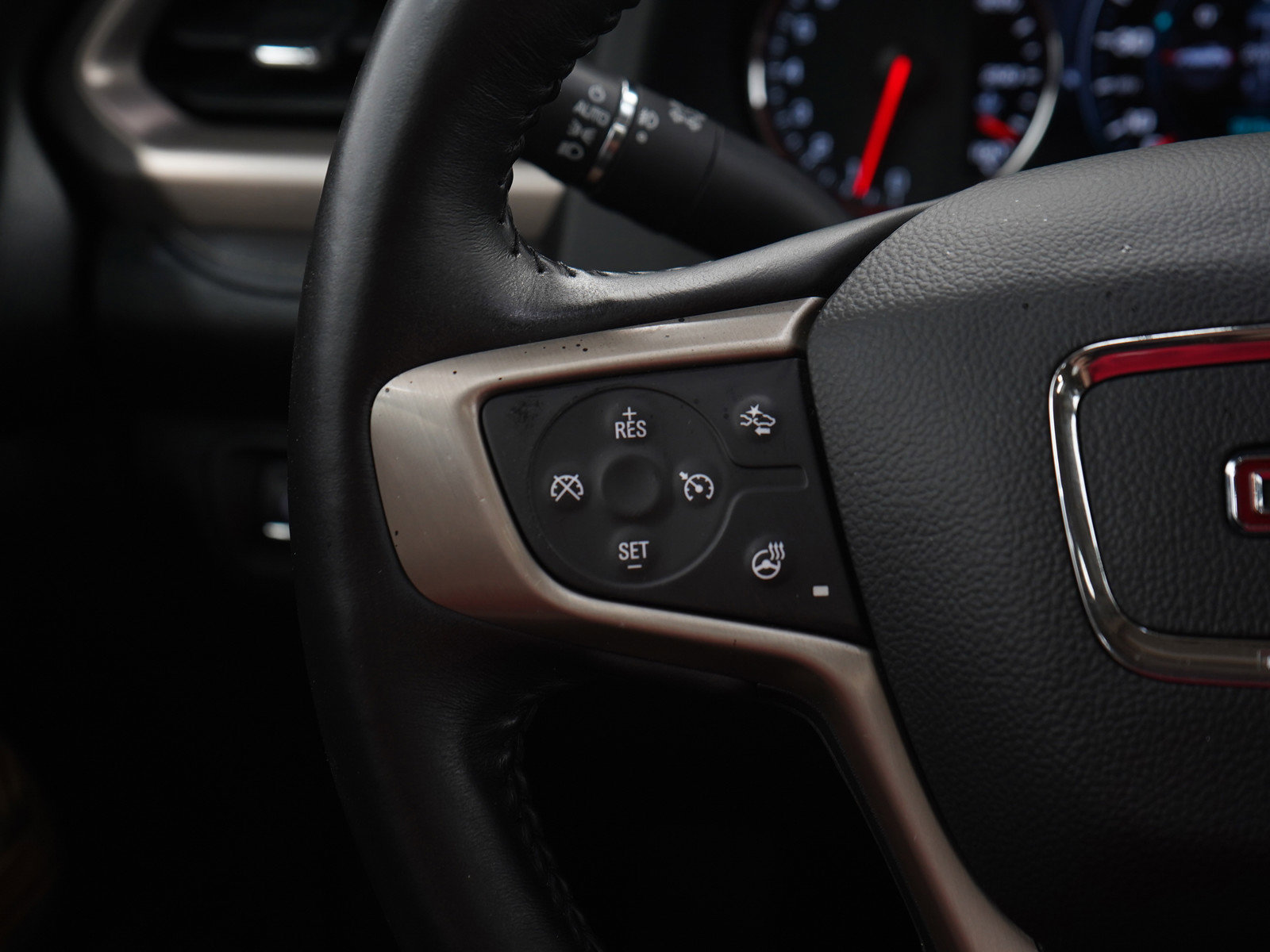 Used 2017 GMC Acadia Denali w/ Technology Package AWD/4WD image 26