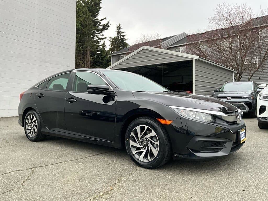 Used 2018 Honda Civic EX image 2