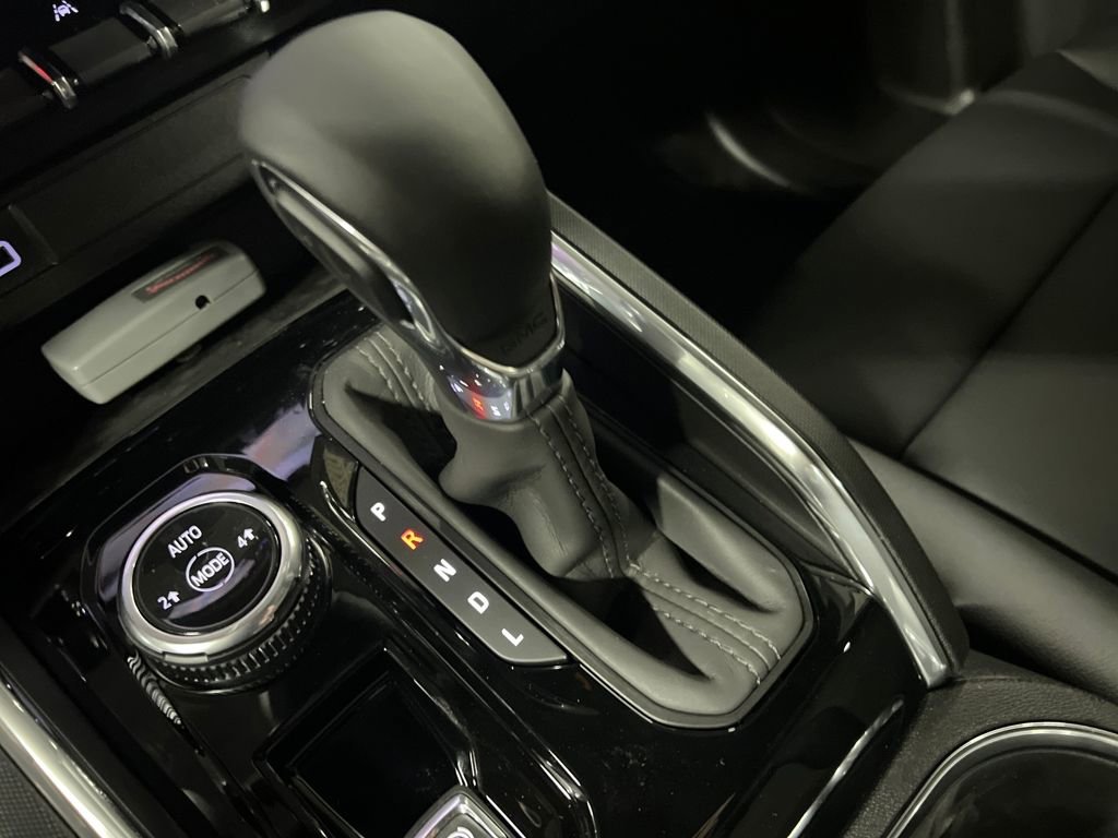New 2026 GMC Canyon Elevation w/ Convenience Package image 25