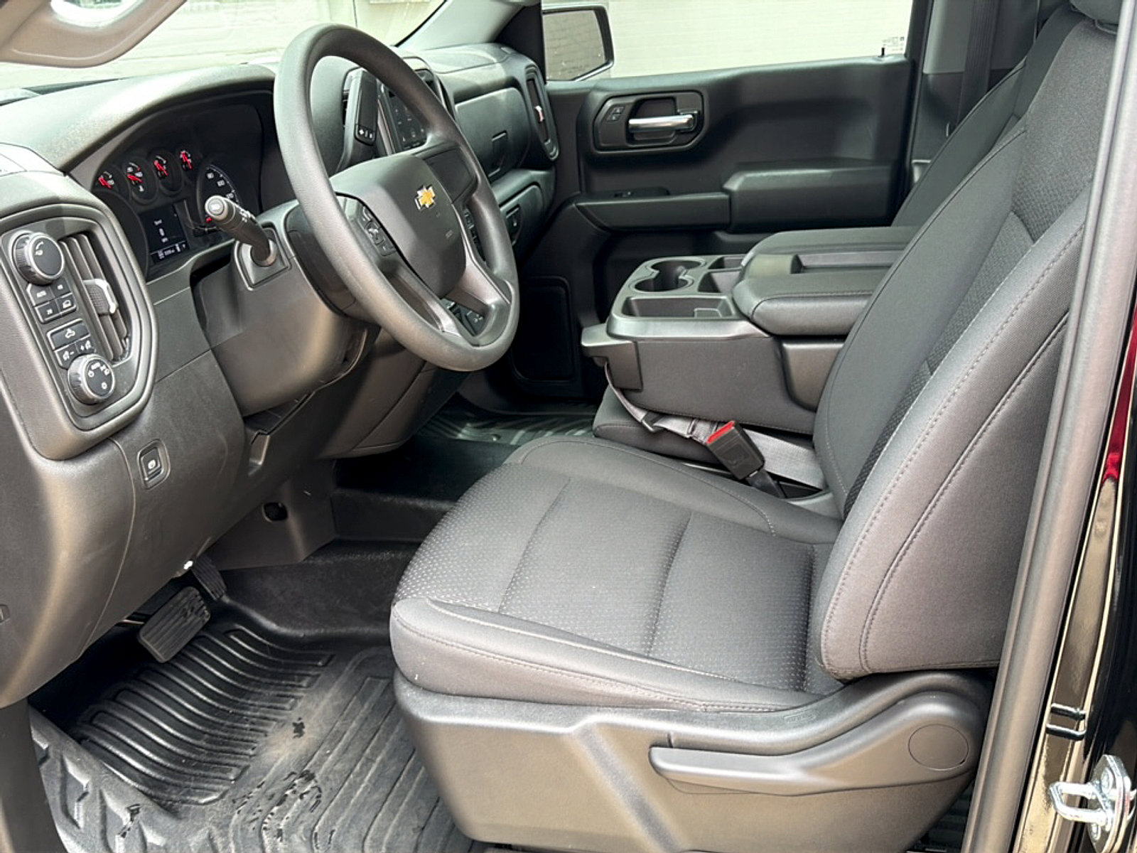 Used 2022 Chevrolet Silverado 1500 W/T w/ WT Value Package AWD/4WD image 13