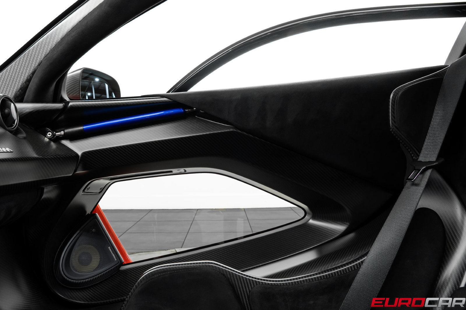 Used 2019 McLaren Senna RWD image 46